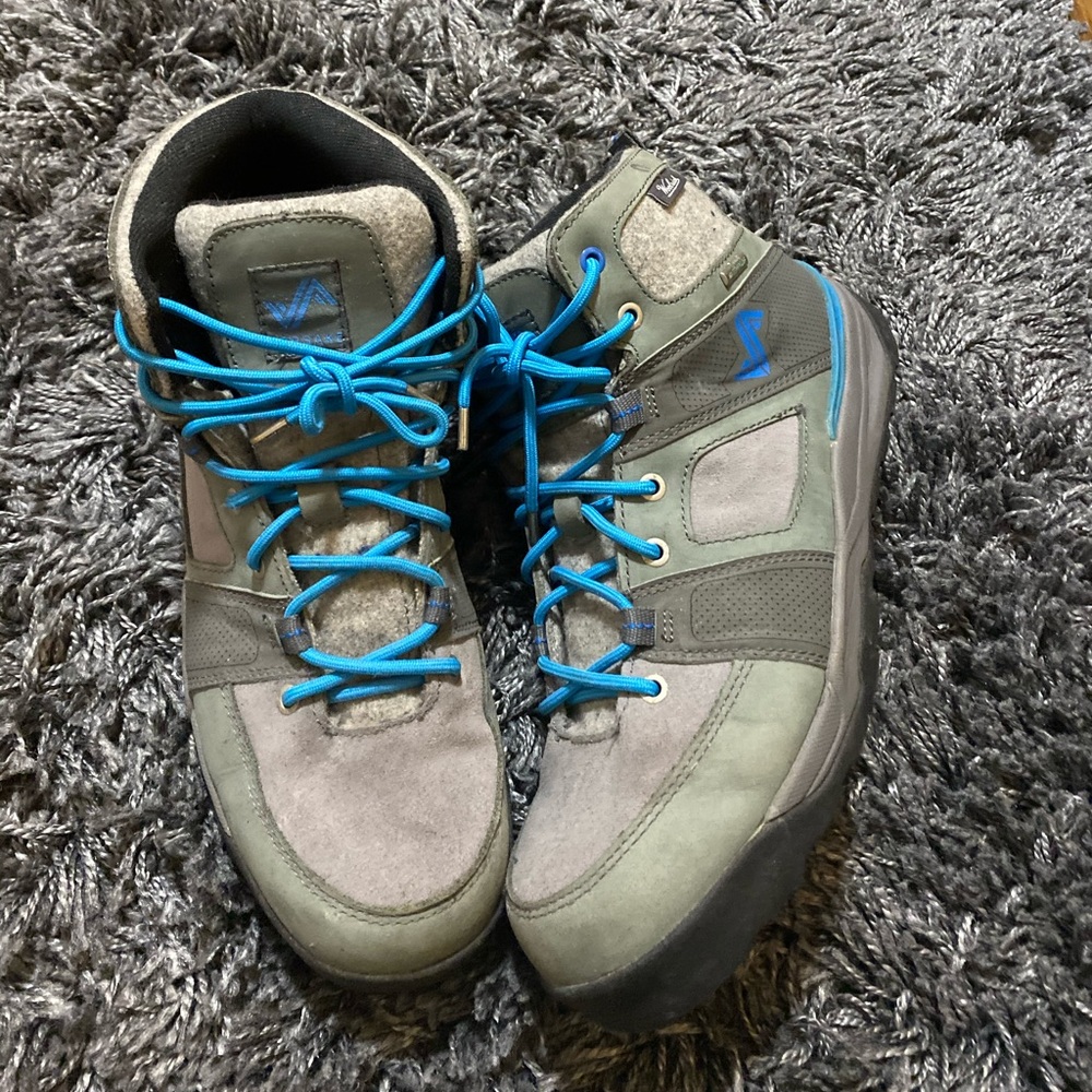 Forsake lockout hiking boots